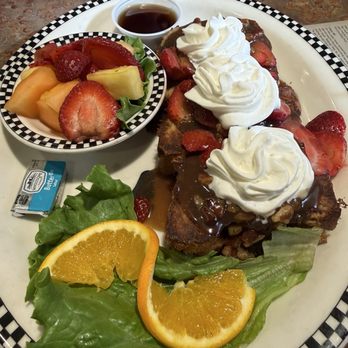 Black Bear Diner Elk Grove - Bear Claws (970/1110 cals.) - Diners Near Me - Elk Grove, California Black Bear Diner Elk Grove - Bear Claws (970/1110 cals.) - Diners Near Me - Elk Grove, California
