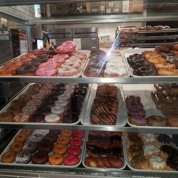 Randy's Donuts - Donuts Near Me - El Segundo, California Randy's Donuts - Donuts Near Me - El Segundo, California