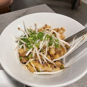 Star Noodle - Lahaina Fried Soup November 19, 2025 IG: @pharmingfoodies - Asian Fusion Near Me - Lahaina, Hawaii