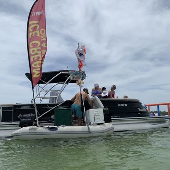 Crab Island Dolphin Tours - Ice cream boat pulls right up. - Boat Charters Near Me - Destin, Florida
