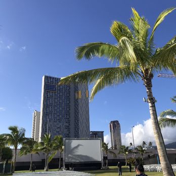 Victoria Ward Park - Into the Spider-Verse - Parks Near Me - Honolulu, Hawaii Victoria Ward Park - Into the Spider-Verse - Parks Near Me - Honolulu, Hawaii