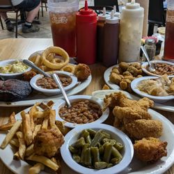 The Fishin Pig - Catfish and pork steak dinners