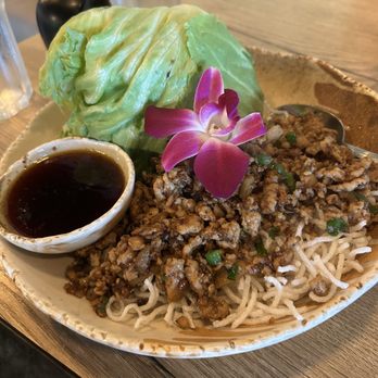 Happy Fish Sushi - Chicken lettuce wraps - Sushi Bars Near Me - Pembroke Pines, Florida