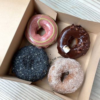 Holey Grail Donuts - Weekly sample box - Donuts Near Me - Honolulu, Hawaii