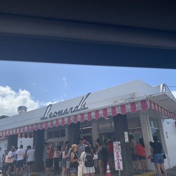 Leonard's Bakery - Outside - Bakeries Near Me - Honolulu, Hawaii