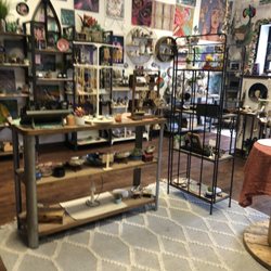 Good Vibes Rock Shop