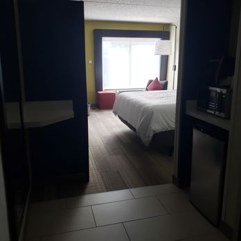 Holiday Inn Express - Entry - Hotels Near Me - Lorton, Virginia