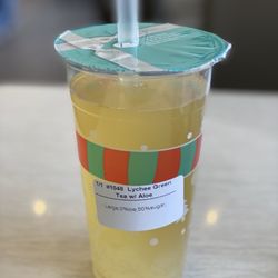 T4 - lychee green tea with aloe...