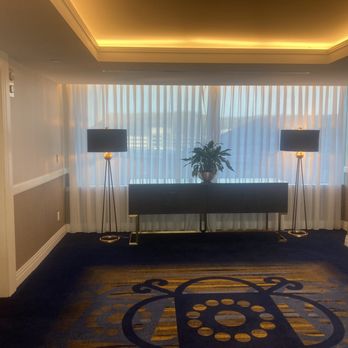 Mohegan Sun - Sky Tower - Hotels Near Me - Uncasville, Connecticut