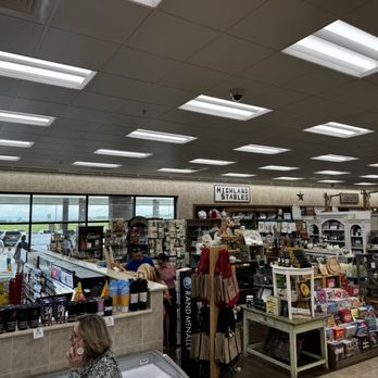 Buc-ee's - Inside - Convenience Stores Near Me - Richmond, Kentucky Buc-ee's - Inside - Convenience Stores Near Me - Richmond, Kentucky