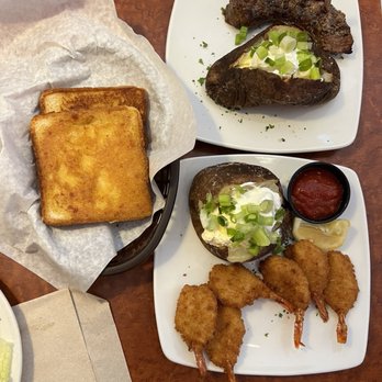 Sizzler - Left - Complimentary Cheese Toast, Top - Tri-Tip Sirloin (8 oz) & Bottom - Jumbo Crispy Shrimp (6 Pieces) - Seafood Near Me - Bellflower, California