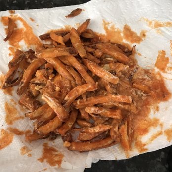 The American Poutine - Completely ruined. Too much Buffalo Sauce - Food Trucks Near Me - Gilbert, Arizona