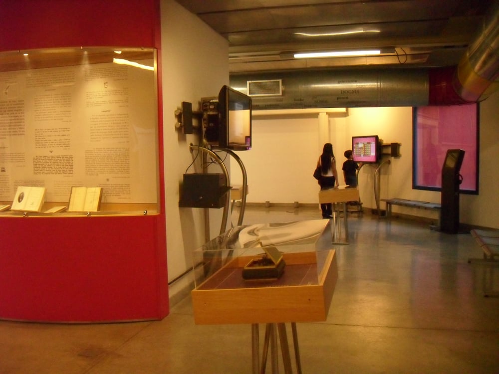 Museo del Libro y de la Lengua