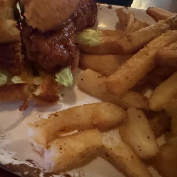 Rooster & The Crow - Port city hot chicken sandwich - Southern Near Me - Wilmington, North Carolina Rooster & The Crow - Port city hot chicken sandwich - Southern Near Me - Wilmington, North Carolina