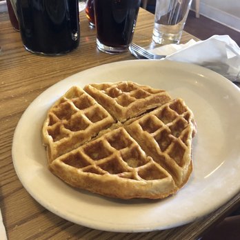Golden Harvest Cafe - Belgian waffle - Breakfast & Brunch Near Me - Eureka, California