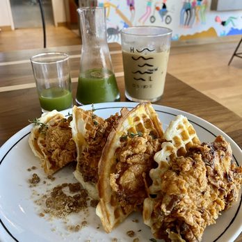 High/Low - Chicken and waffles - Breakfast & Brunch Near Me - Oceanside, California High/Low - Chicken and waffles - Breakfast & Brunch Near Me - Oceanside, California