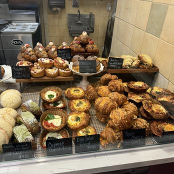 Le Hérisson - Pastries - Cafes Near Me - Simi Valley, California Le Hérisson - Pastries - Cafes Near Me - Simi Valley, California