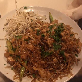 Formosa - Chicken pad Thai - Asian Fusion Near Me - Clarks Summit, Pennsylvania