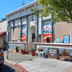 Ratto's Uniques and Antiques