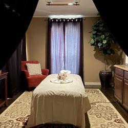 Golden Crane - https://goldencranemassage.com