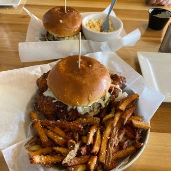 The Half Pint - Hot honey  Chicken sandwich - American Near Me - Marysville, Ohio