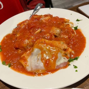 Giovannis Pizzeria & Kitchen - Pizza Near Me - Orlando, Florida