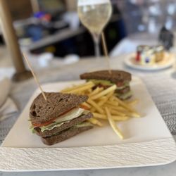 Grotta Giusti - Avocado Sandwich