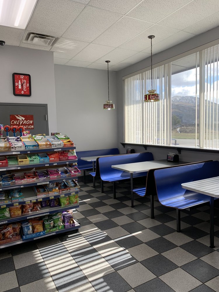 VALLEY VIEW CHEVRON Updated October 2024 26 Photos & 10 Reviews