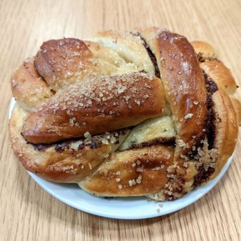 Åpent Bakeri - 08/31/23 Kanelbolle - Restaurants Near Me - Oslo, 03