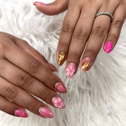 Lush Nail Lounge - _Andy_