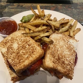 Lula and Sadie’s - Meatloaf Sandwich and Rosemary Fries - Southern Near Me - Durham, North Carolina