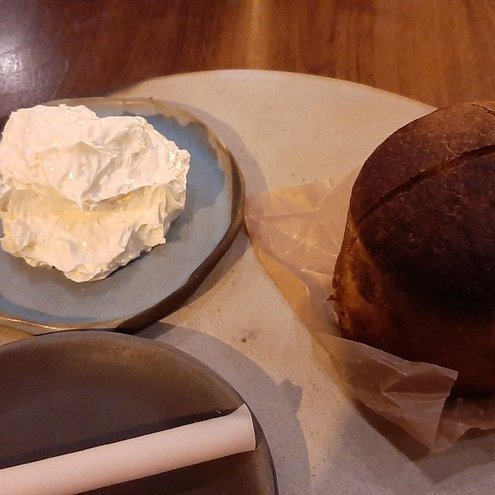 Le Mousso - Gluten et creme fermentė - Canadian (New) Near Me - Montreal, Quebec