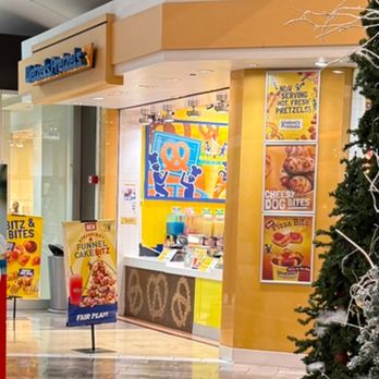 Wetzel's Pretzels - Pretzels Near Me - Paramus, New Jersey