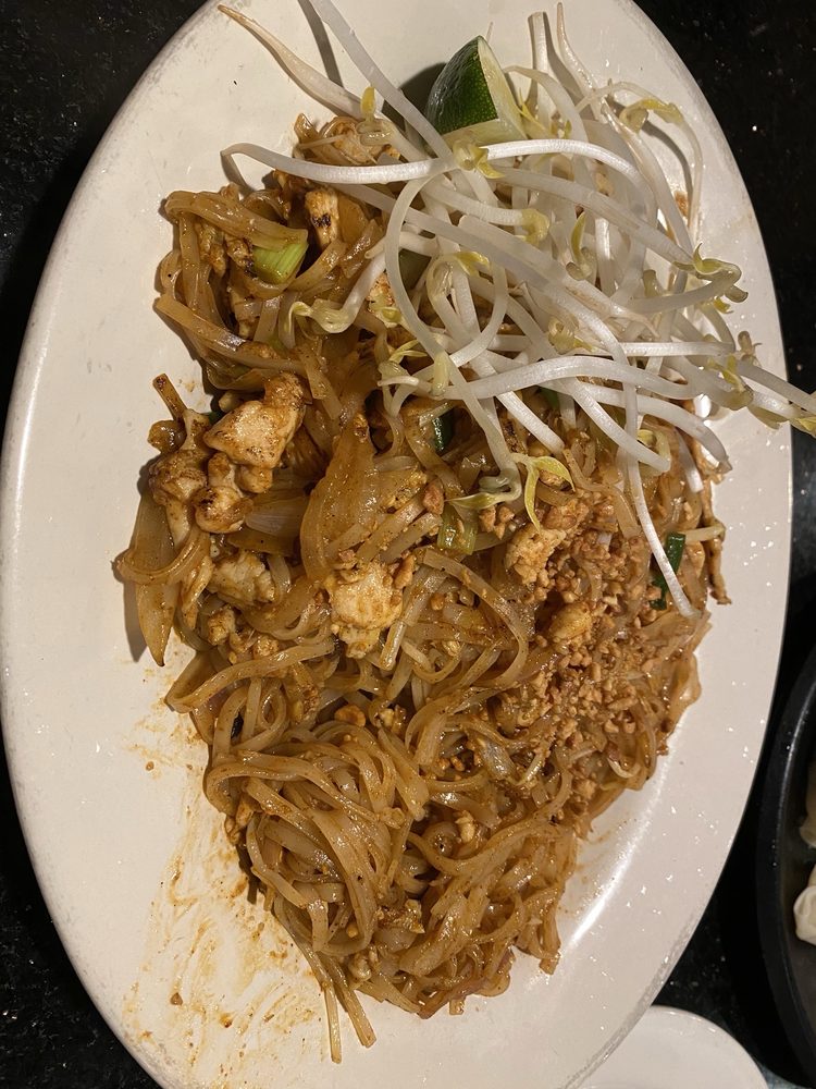 Food from Noodles Cafe
