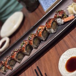 Tozen Sushi Bar - Green Dragon