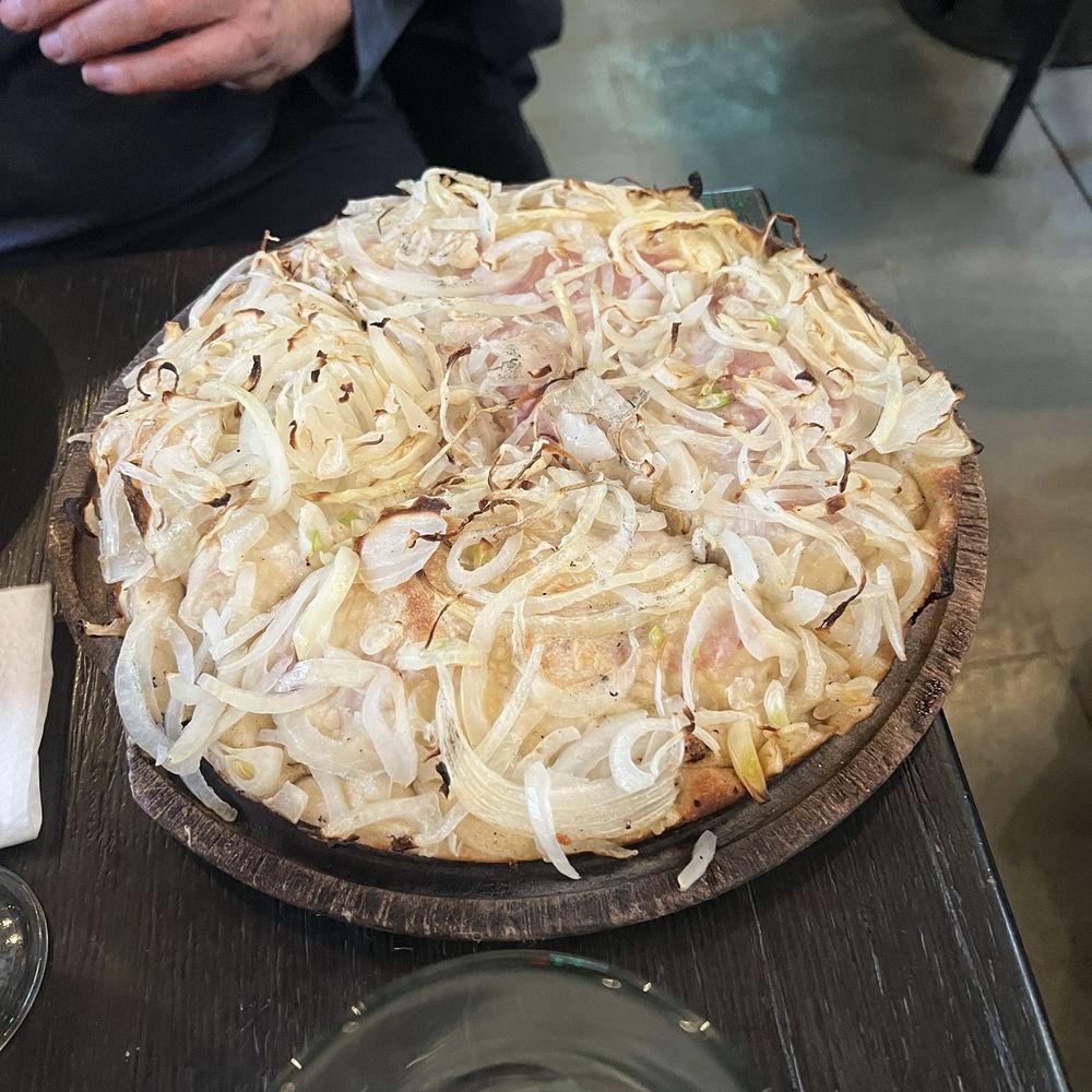 Güerrín - Onions - Pizza Near Me - Buenos Aires, C Güerrín - Onions - Pizza Near Me - Buenos Aires, C