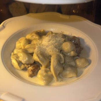 Yeppa & Co - Tortellini Con Crema Di Parmigiano - Cafes Near Me - Atlanta, Georgia Yeppa & Co - Tortellini Con Crema Di Parmigiano - Cafes Near Me - Atlanta, Georgia