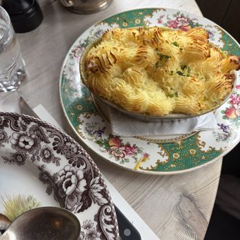 Maggie Jones's - Maggie's Creamed Fish Pie - British Near Me - London, XGL Maggie Jones's - Maggie's Creamed Fish Pie - British Near Me - London, XGL