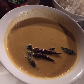 Thai District - Yellow curry - Thai Near Me - Long Beach, California