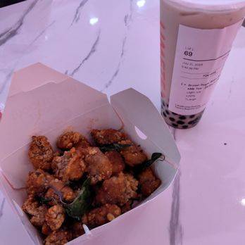 Ume Tea - Medium spicy popcorn chicken with brown sugar oolong milk tea - Bubble Tea Near Me - San Jose, California Ume Tea - Medium spicy popcorn chicken with brown sugar oolong milk tea - Bubble Tea Near Me - San Jose, California