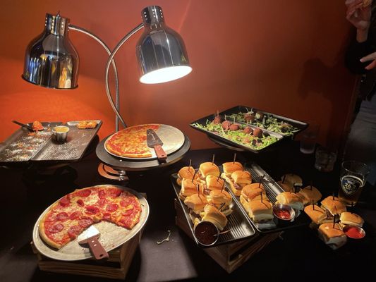 Kings Dining & Entertainment by null