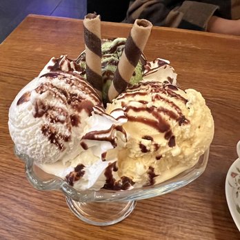 Mango Mango Dessert - 105. Triple Ice Cream Delight Green Tea, Vanilla, Mango with Chocolate Syrup - Desserts Near Me - Philadelphia, Pennsylvania Mango Mango Dessert - 105. Triple Ice Cream Delight Green Tea, Vanilla, Mango with Chocolate Syrup - Desserts Near Me - Philadelphia, Pennsylvania