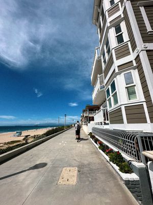 Manhattan Beach Pier by null