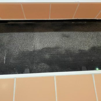 White Water - Shower screen was dirty. - Hotels Near Me - Cambria, California