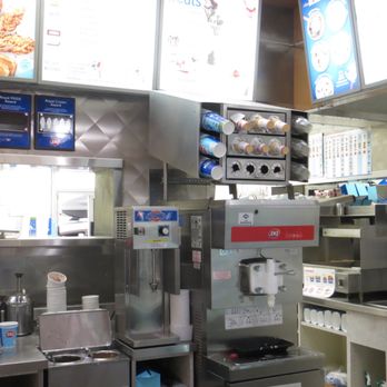 Dairy Queen Grill & Chill - blizzard machine - Ice Cream & Frozen Yogurt Near Me - Eugene, Oregon Dairy Queen Grill & Chill - blizzard machine - Ice Cream & Frozen Yogurt Near Me - Eugene, Oregon