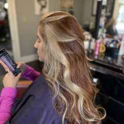 The Hair Lounge