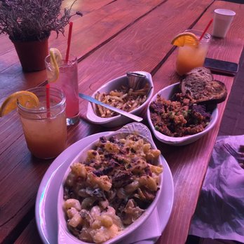 Welcome Diner - Mac & cheese, fries, jambalaya, Hurricanes, hibiscus lemonade - Diners Near Me - Phoenix, Arizona