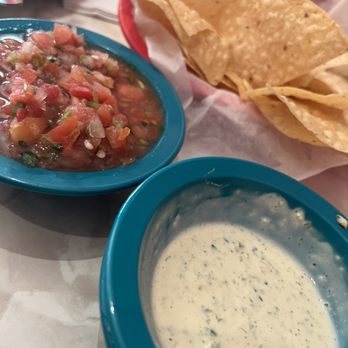 Chuy's - Chips and sauce - Mexican Near Me - Rogers, Arkansas