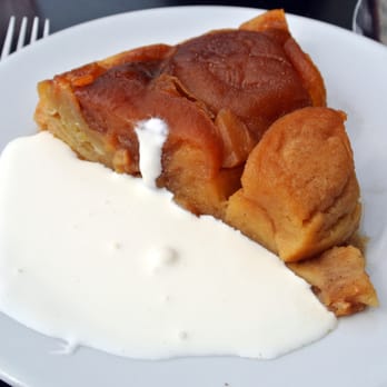 Le Caveau - Tarte aux pommes - French Near Me - Lyon, 69