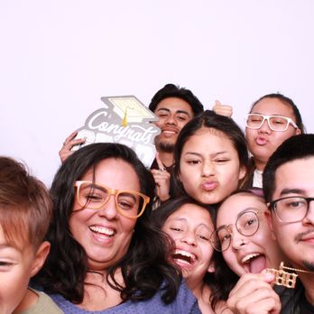 Azucar Photobooth - Photo Booth Rentals Near Me Azucar Photobooth - Photo Booth Rentals Near Me